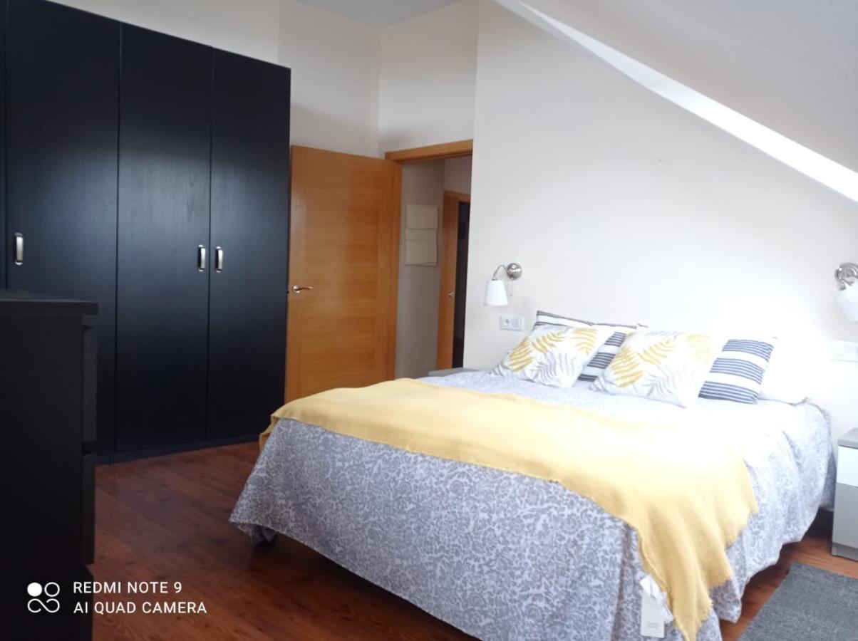 Atico Cine Colon Apartman Ribadeo Kültér fotó