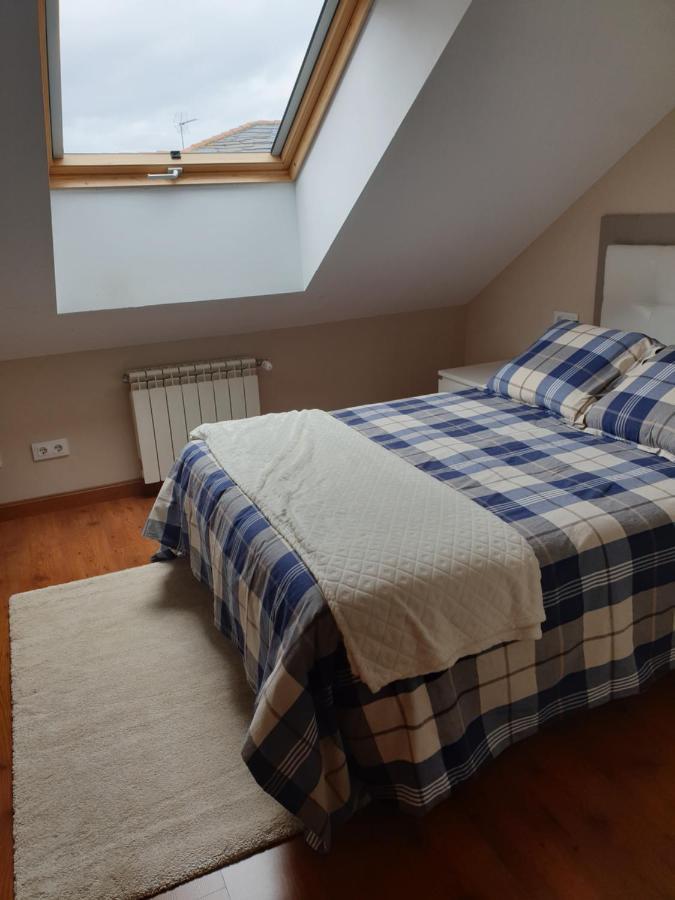 Atico Cine Colon Apartman Ribadeo Kültér fotó
