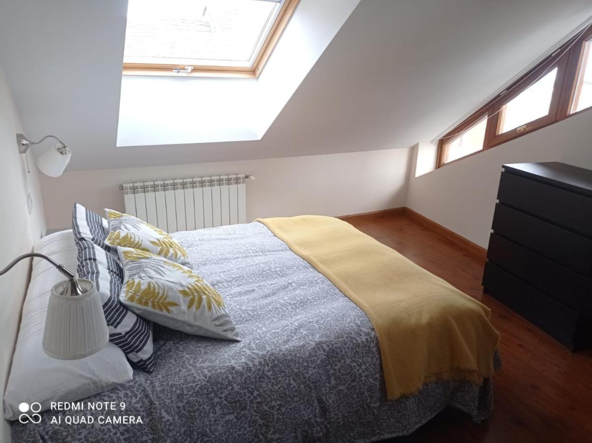 Atico Cine Colon Apartman Ribadeo Kültér fotó