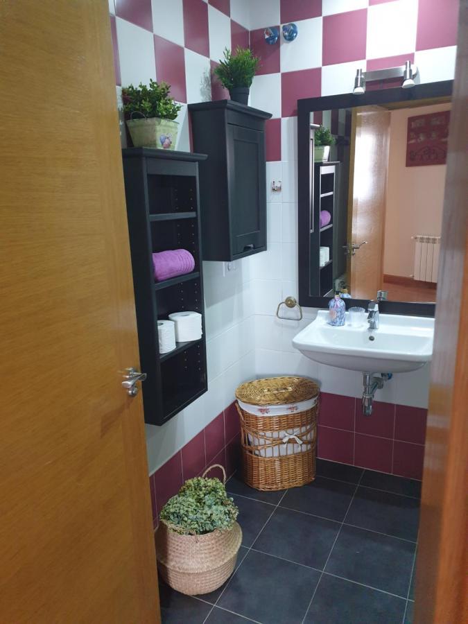 Atico Cine Colon Apartman Ribadeo Kültér fotó