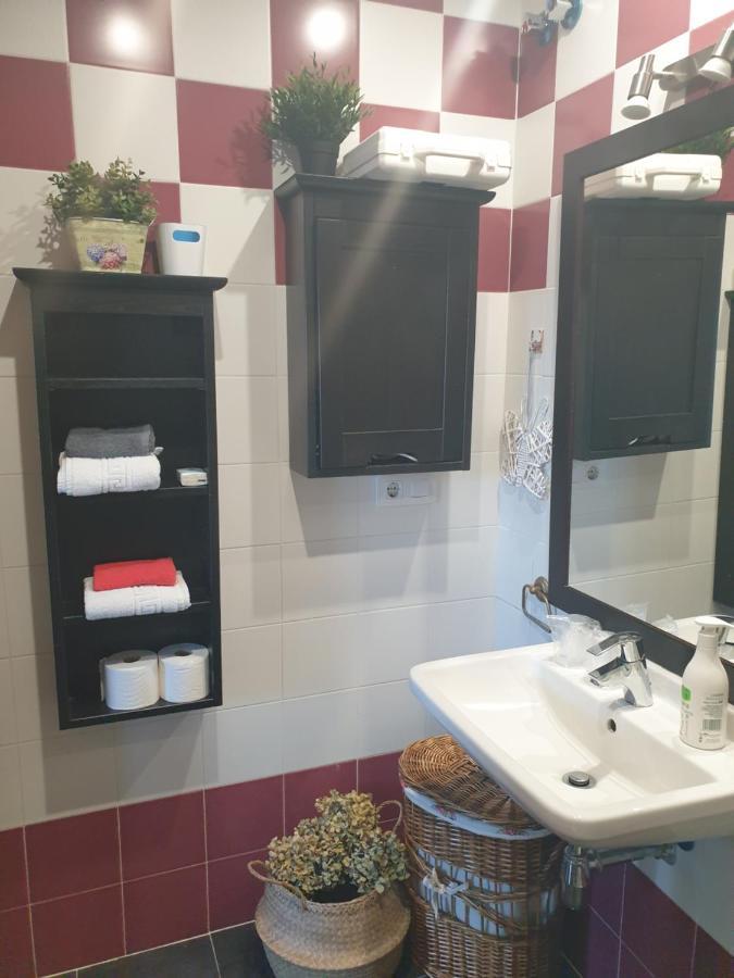 Atico Cine Colon Apartman Ribadeo Kültér fotó